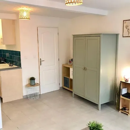 Apartment Serenite-la Roquette-rue Tres Calme *